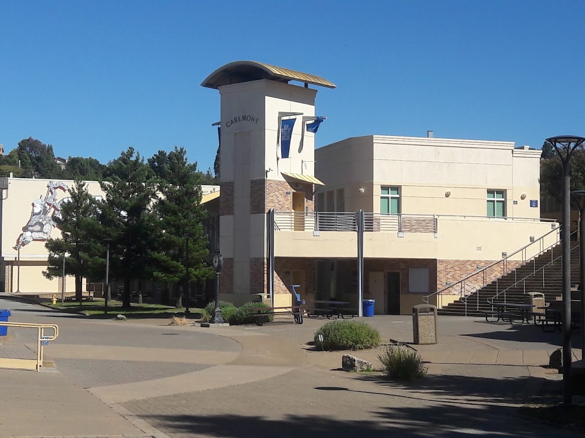 Carlmont High